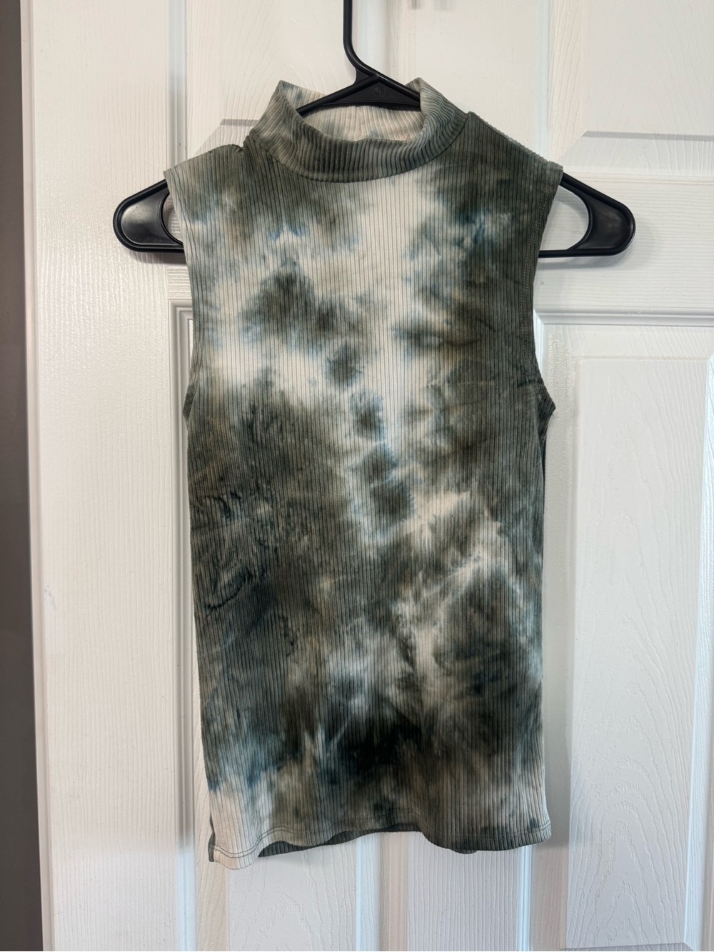 Willow Olive & White Tie-Dye Ribbed Mock Neck Tank